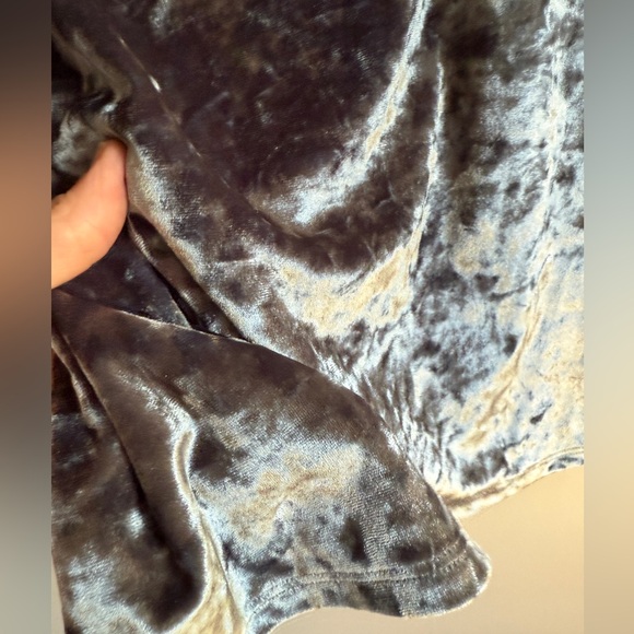 Tucker + Tate Crushed Velvet Stretch Tee, Faded Indigo, 10-12, MSRP $35 - Picture 5 of 8